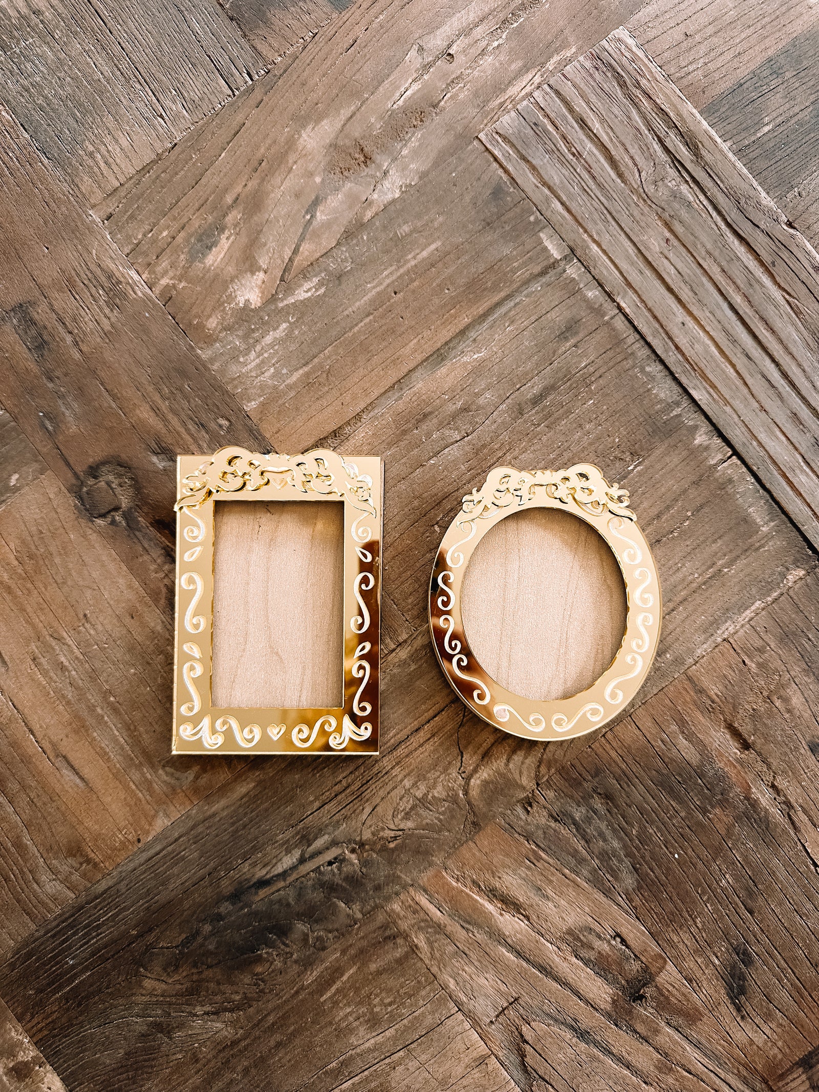 Ornate Gold Mirror Magnet Photo Frame