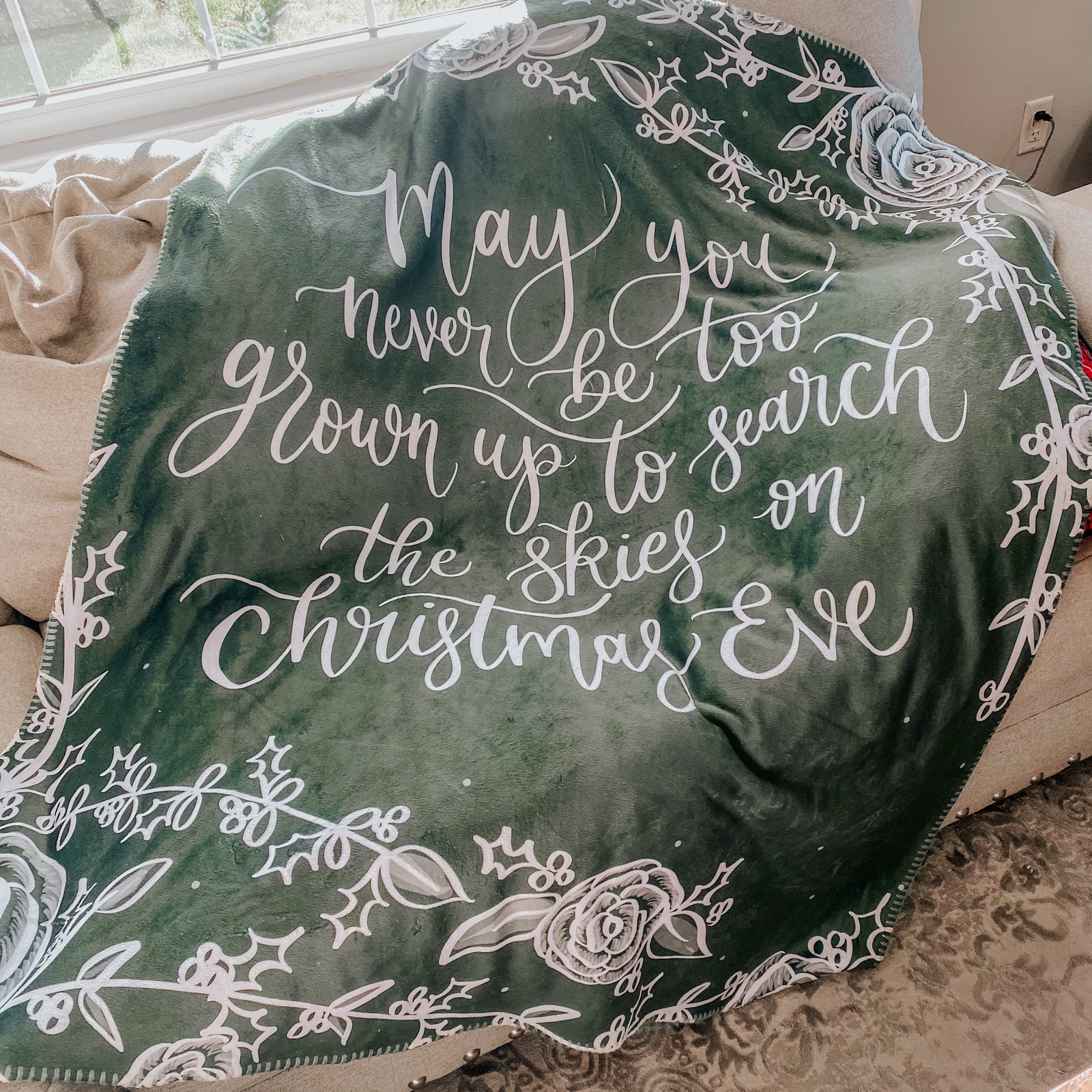 Search The Skies Sherpa Blankets